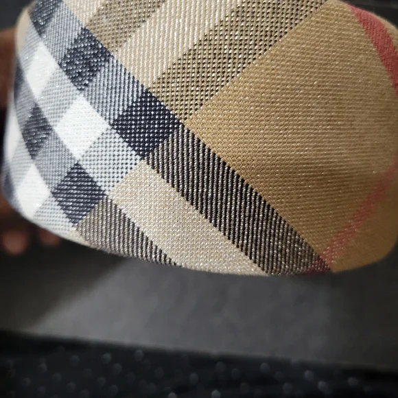 BURBERRY HEADBAND N9VA CHECK GLITTLER NWOT  display picture 3